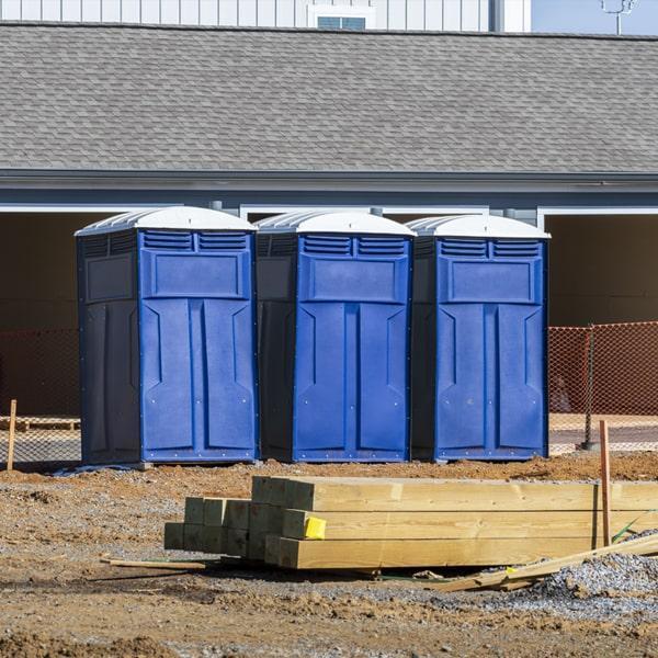 construction site porta potties provides a self-contained water supply for all of our portable toilets on construction sites